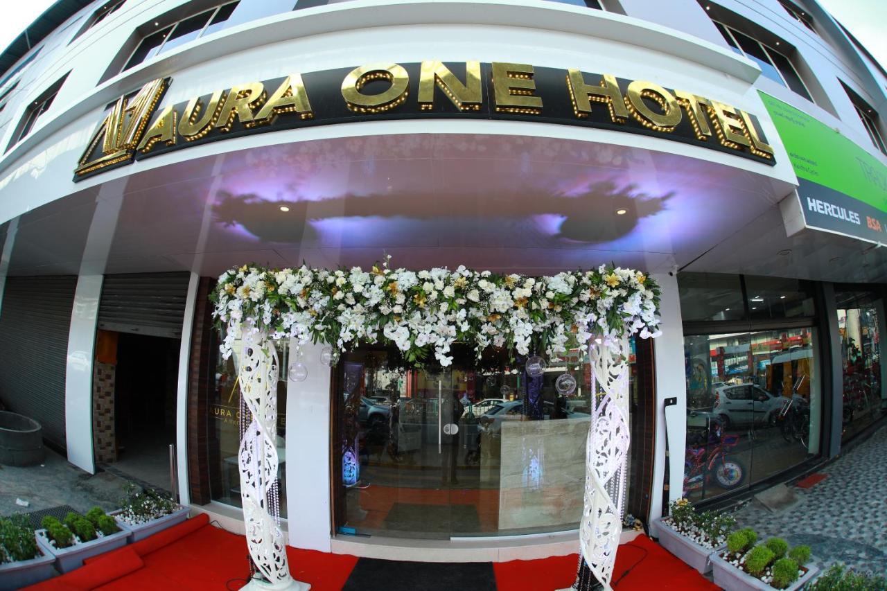 Aura One Hotel Kochi Εξωτερικό φωτογραφία