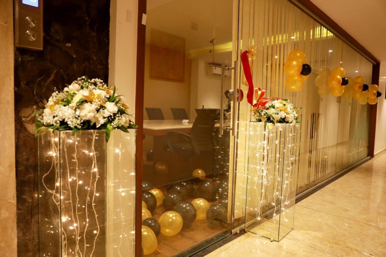 Aura One Hotel Kochi Εξωτερικό φωτογραφία