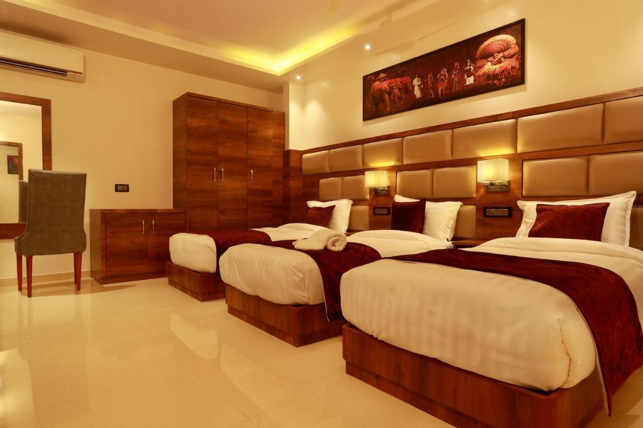 Aura One Hotel Kochi Εξωτερικό φωτογραφία