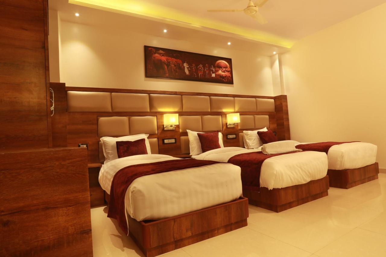 Aura One Hotel Kochi Εξωτερικό φωτογραφία