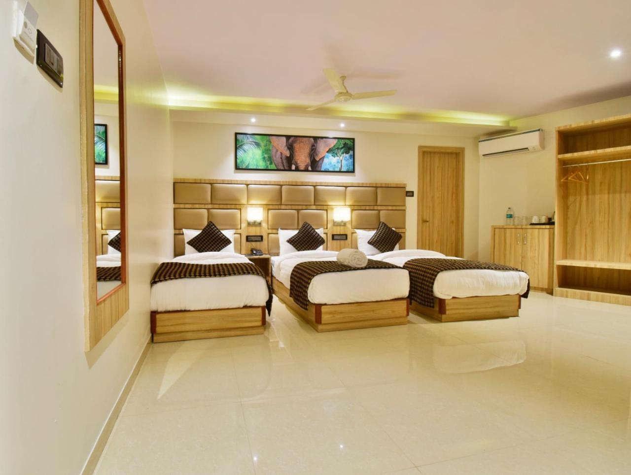 Aura One Hotel Kochi Εξωτερικό φωτογραφία