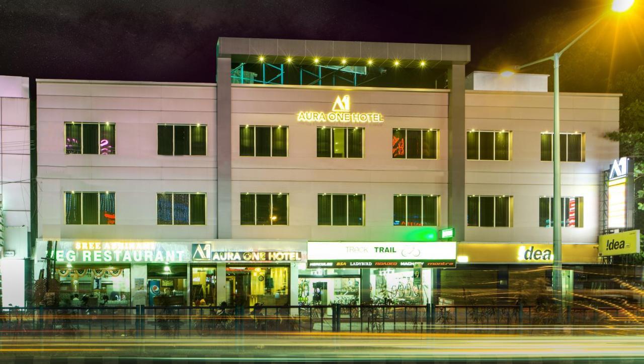 Aura One Hotel Kochi Εξωτερικό φωτογραφία