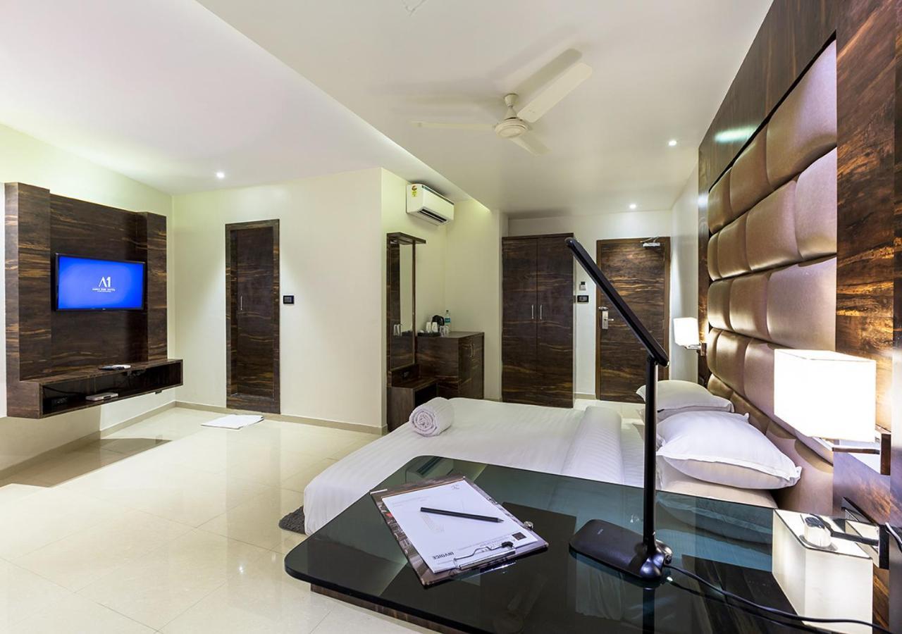 Aura One Hotel Kochi Εξωτερικό φωτογραφία