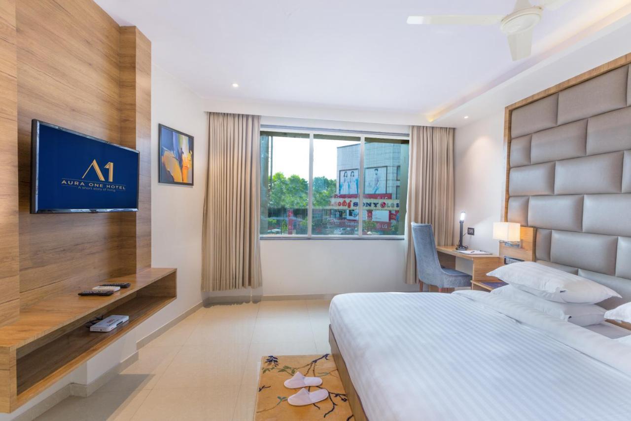 Aura One Hotel Kochi Εξωτερικό φωτογραφία