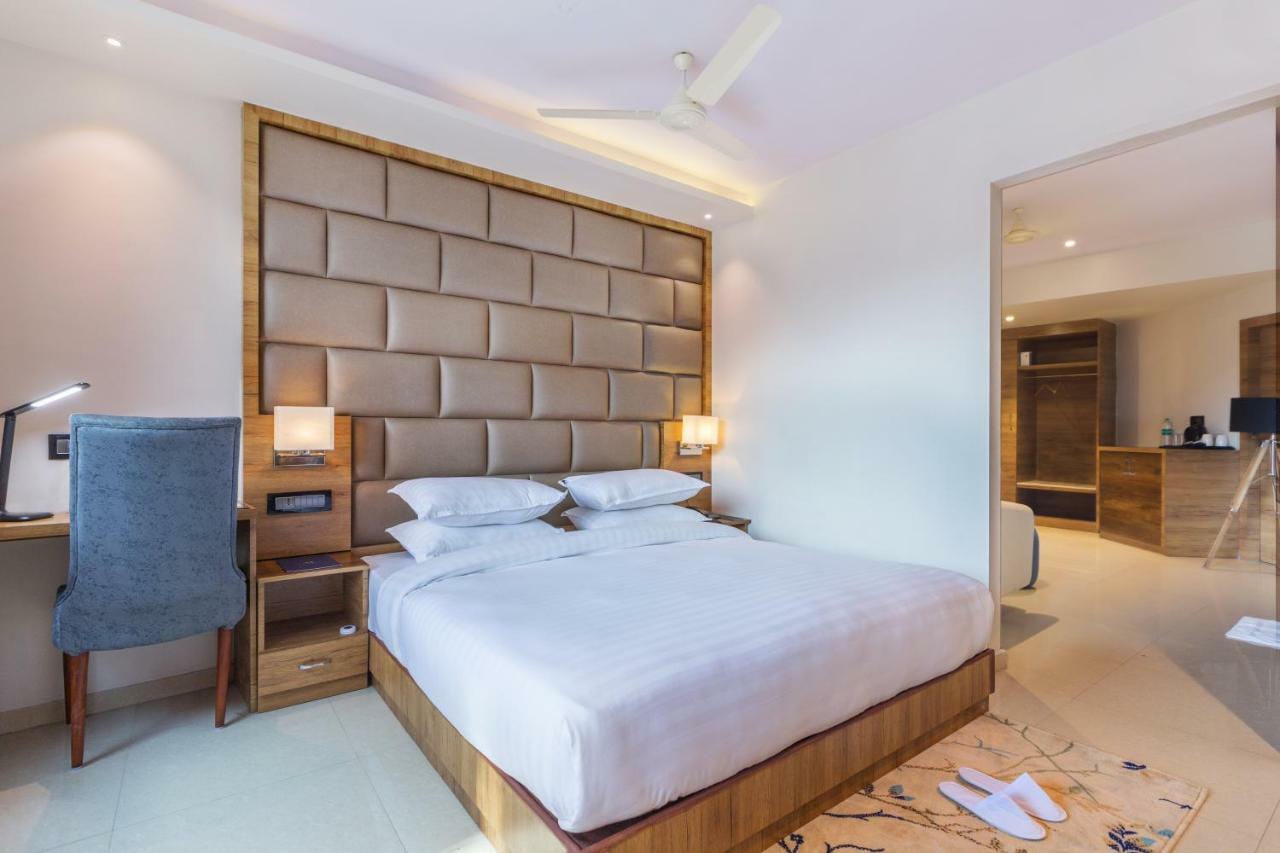 Aura One Hotel Kochi Εξωτερικό φωτογραφία